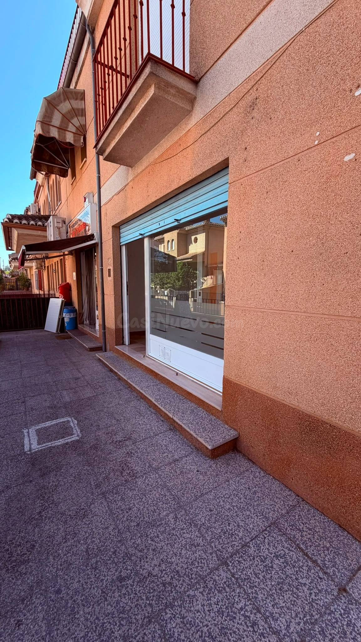 Local comercial en alquiler en Atarfe