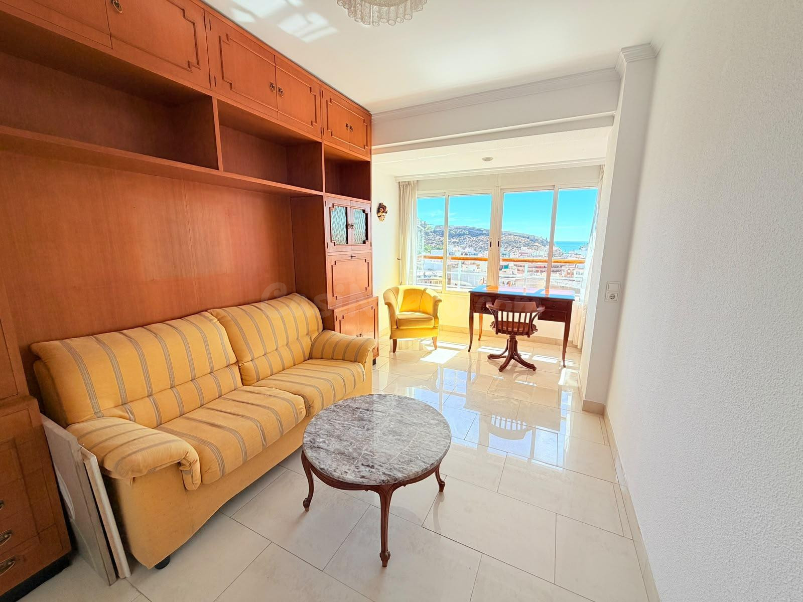 Luminoso apartamento en Carolinas Bajas — ¡A 15 min de la playa!