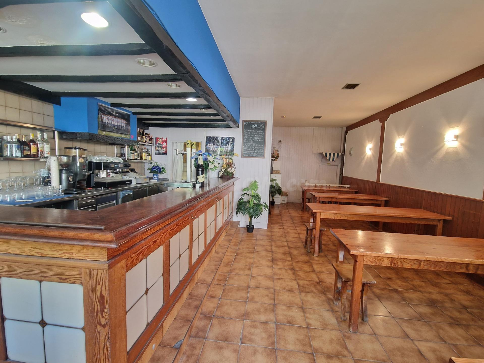 Bar- restaurante en Amara.