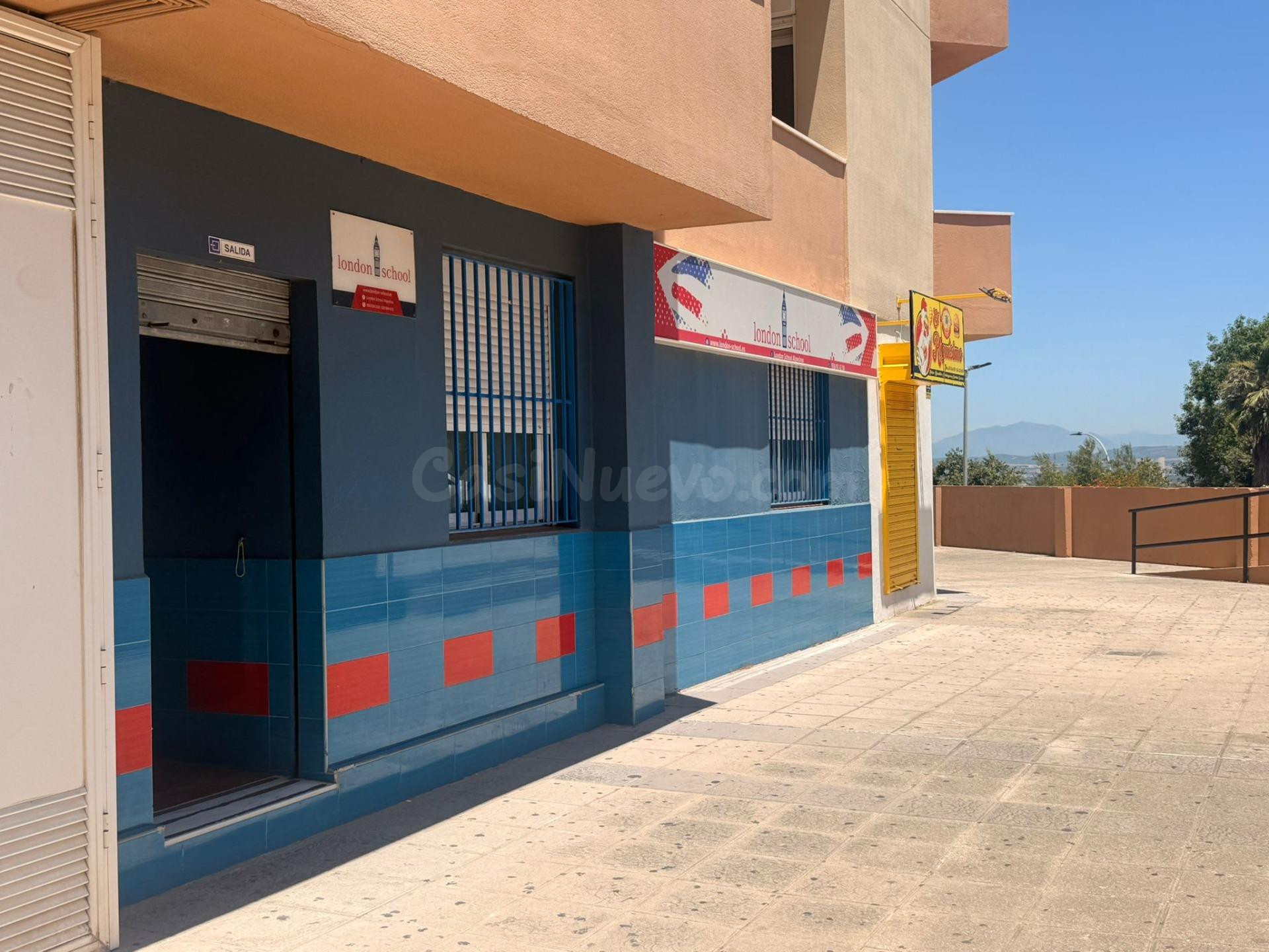 AMPLIO LOCAL COMERCIAL A PIE DE CALLE EN SAN BERNABE