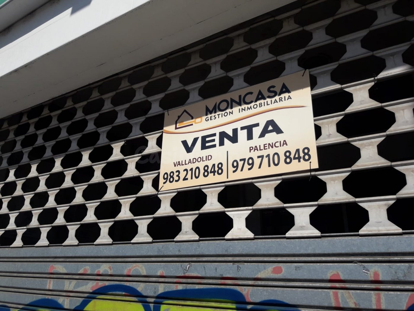 MONCASA VENDE LOCAL EN CALLE CIGÜEÑA EN VALLADOLID