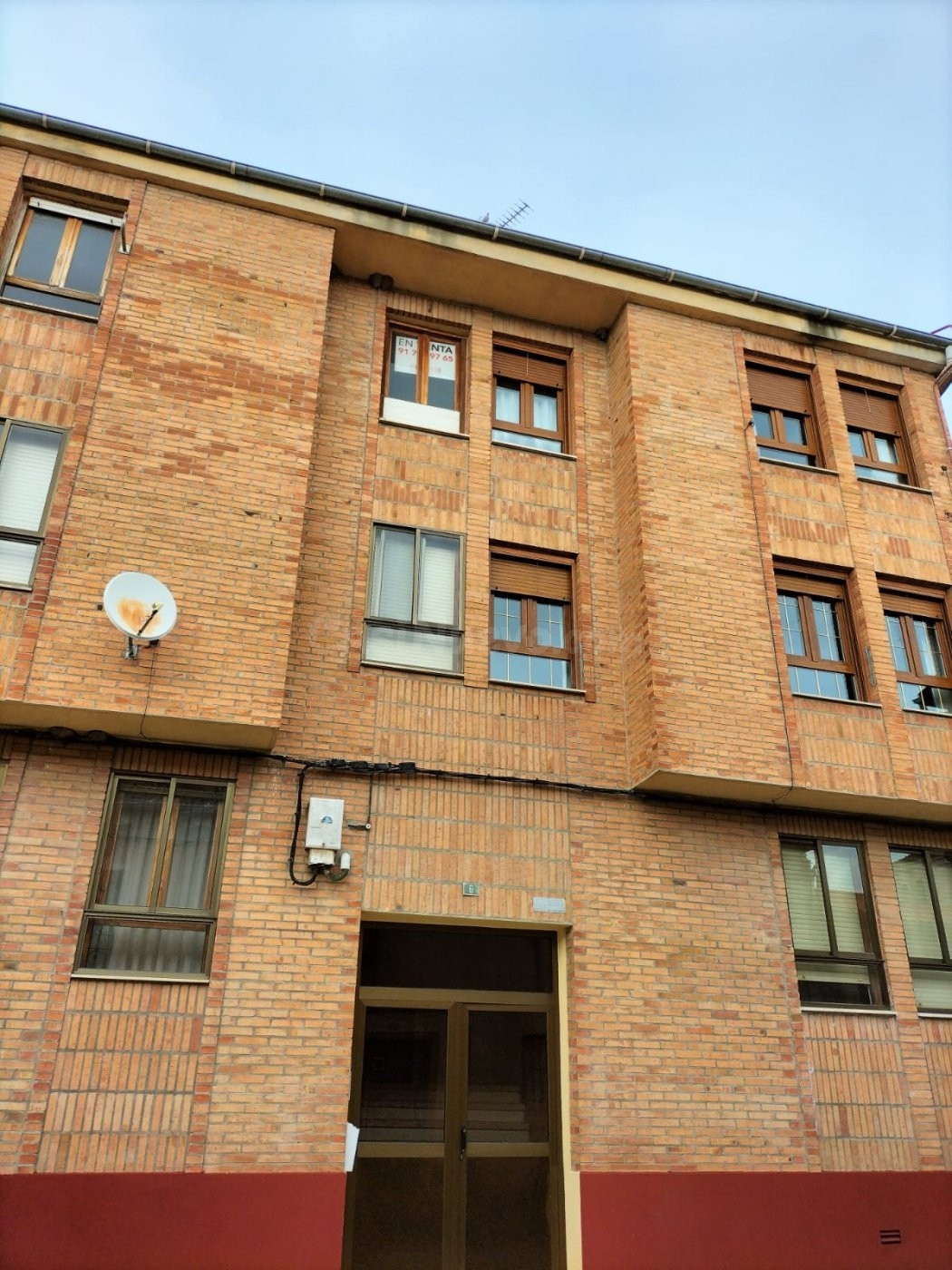 SE VENDE PISO TRANQUILO EN PORTILLO