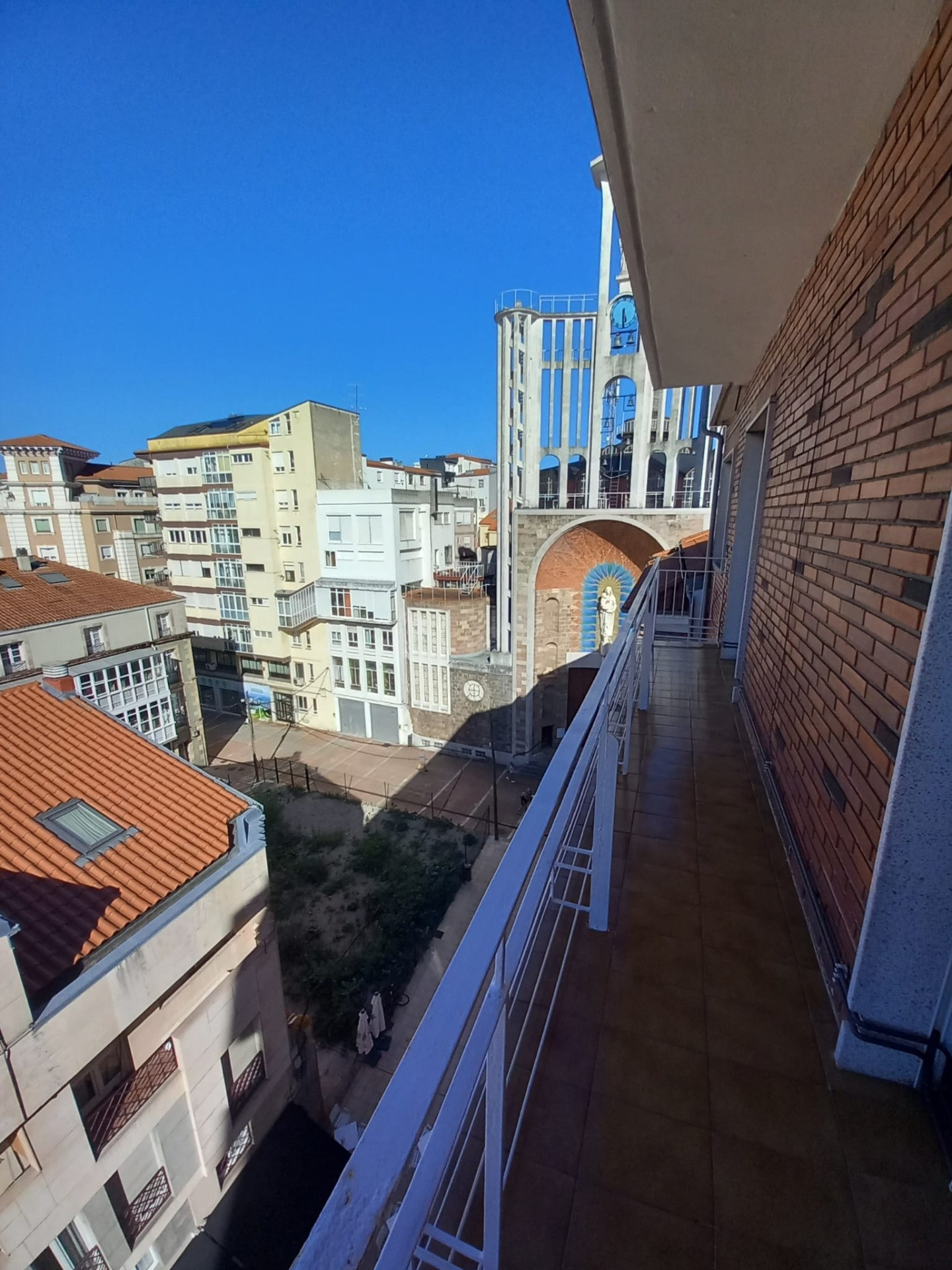 Piso en alquiler en Torrelavega - foto 2