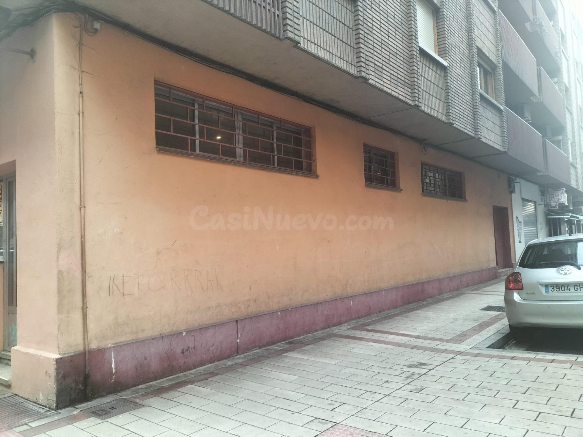 A LA VENTA LOCAL COMERCIAL EN LA VICTORIA