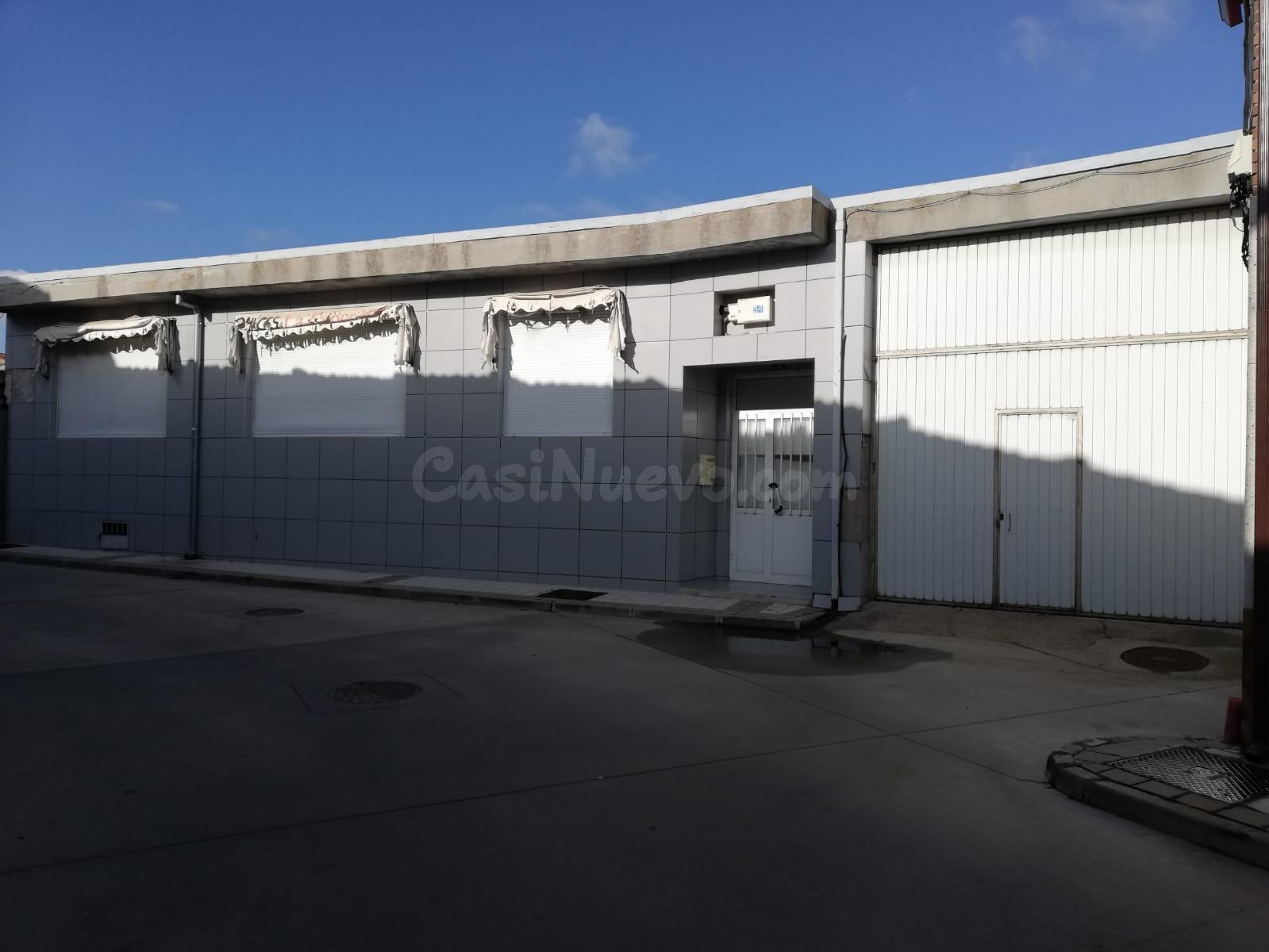 Local comercial 600m² en venta - Castilla y leon