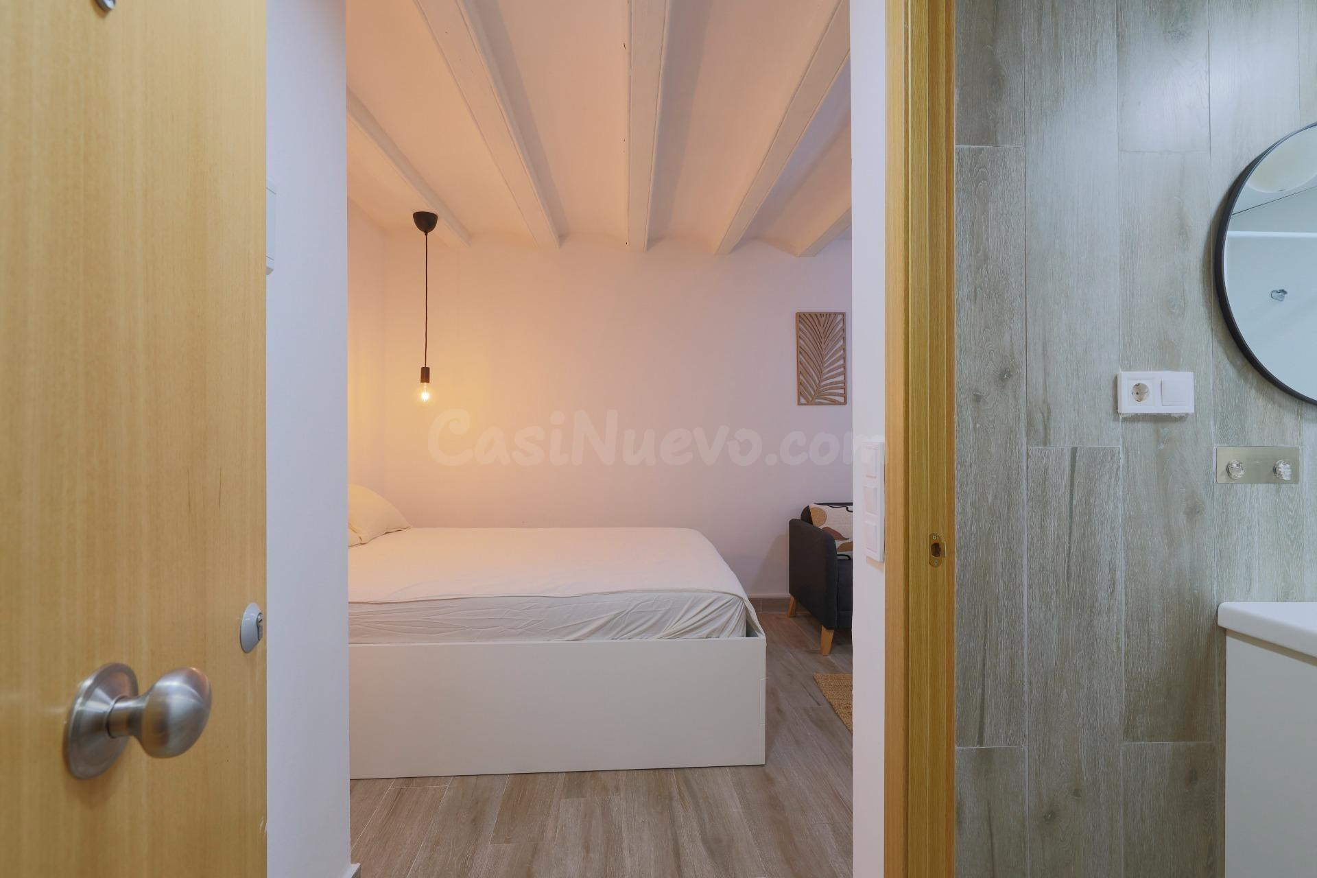 PISO REFORMADO CON ASCENSOR EN EL RAVAL - ALQUILER TEMPORAL 31 DIAS A 12 MESES