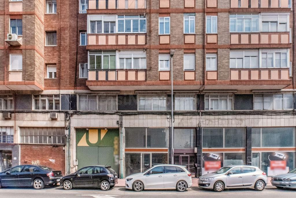 Amplio Local Comercial en Venta en el Corazón de Valladolid