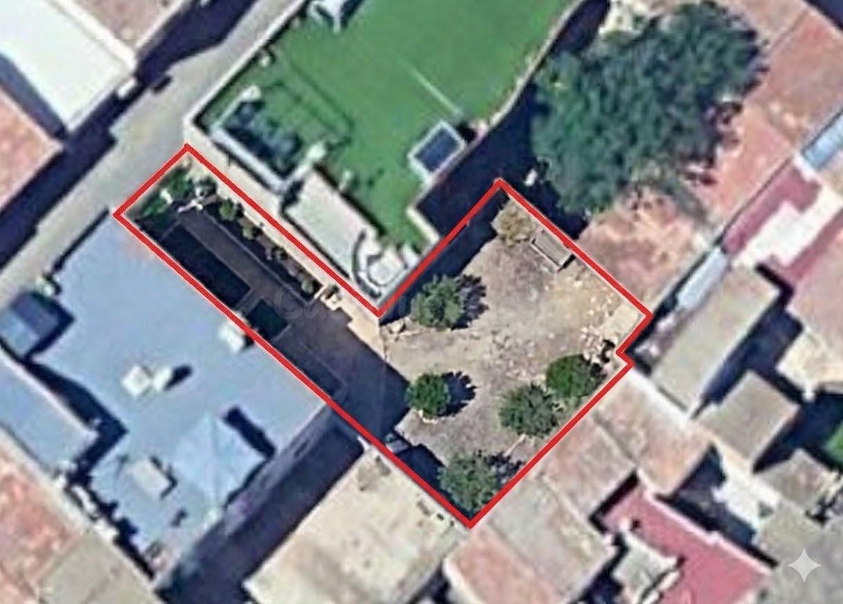 Solar Urbano con Proyecto y Obra Iniciada en el Corazón de La Raya (Murcia)