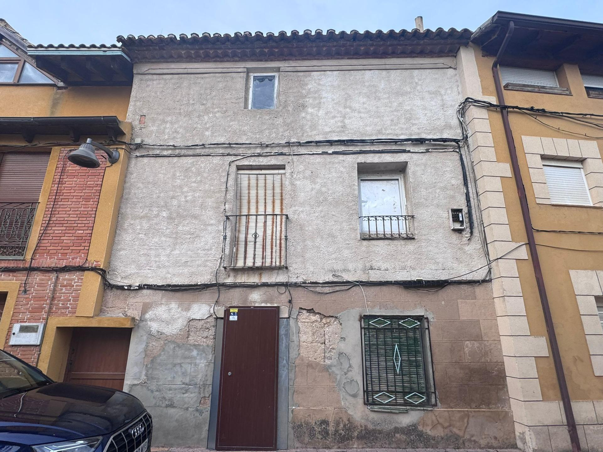 MONCASA VENDE CASA EN VALORIA LA BUENA