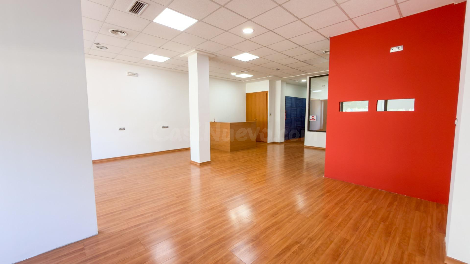 Local Comercial en Alquiler - Zona Parque Pocoyó