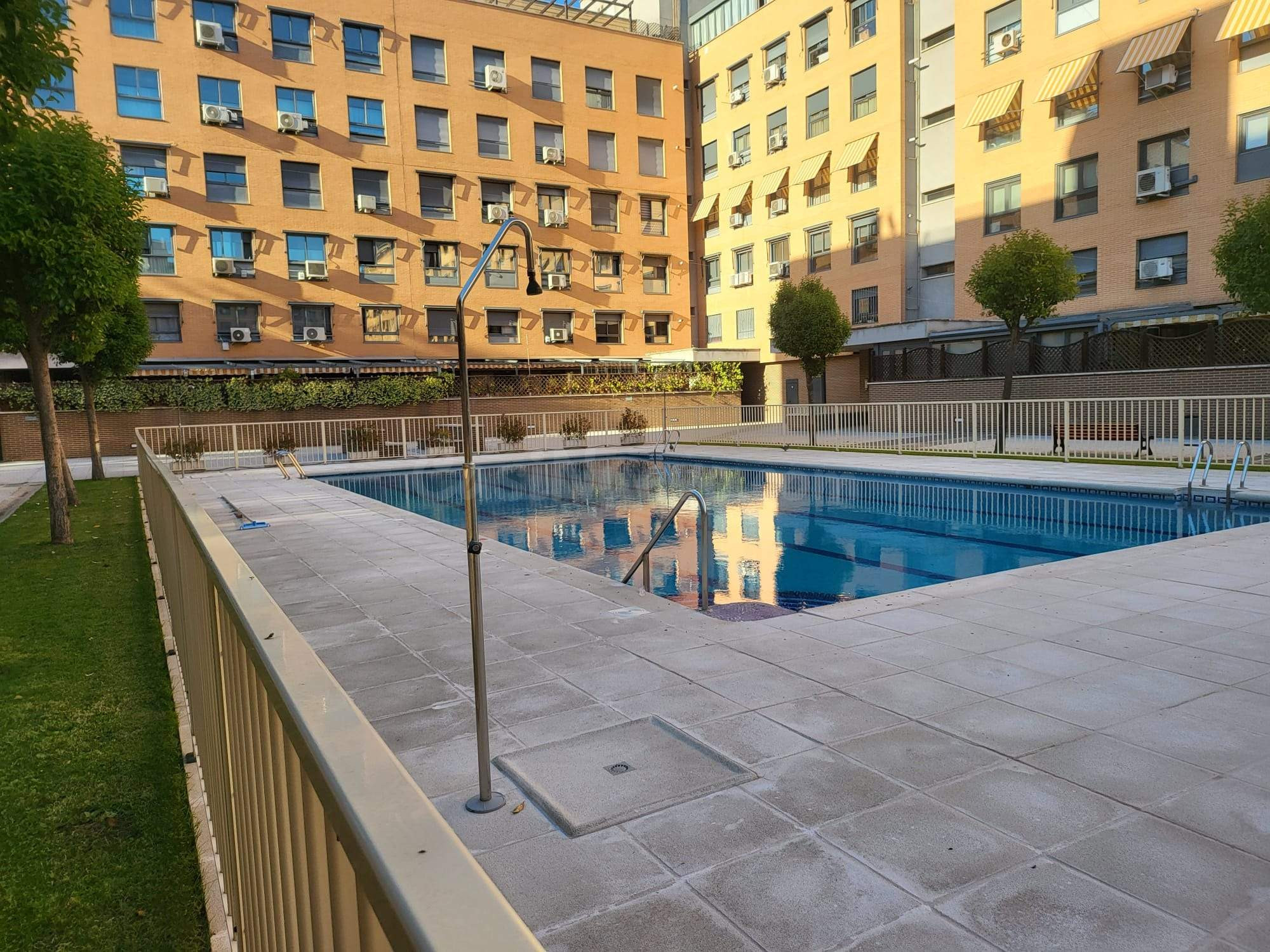 Piso en venta en Coslada - El Puerto por €460,000