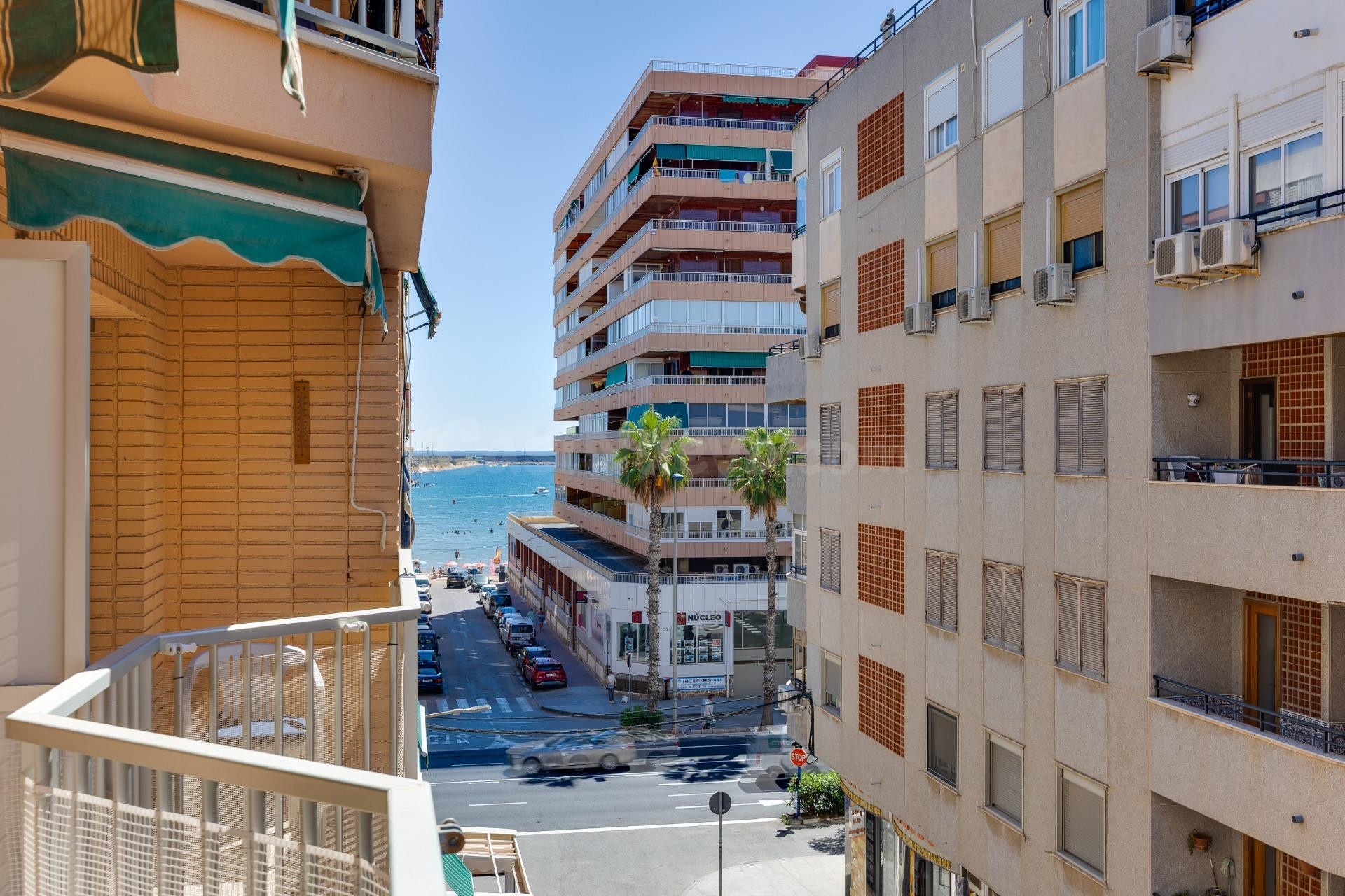 Amplio apartamento con vistas al mar a 100 metros de Playa del Acequión
