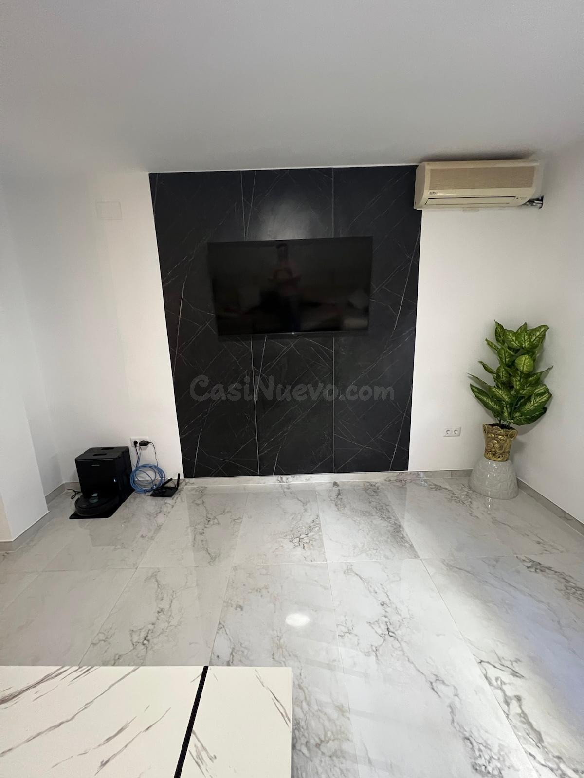 Pisazo de lujo en planta baja y con patio