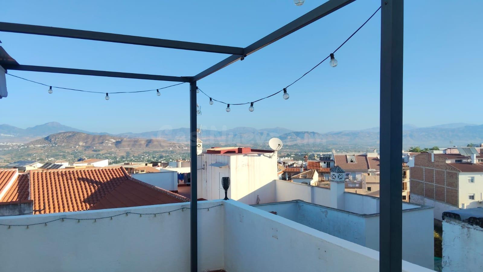 Encantadora casa adosada con vistas panorámicas en el corazón de Alhaurín el Grande