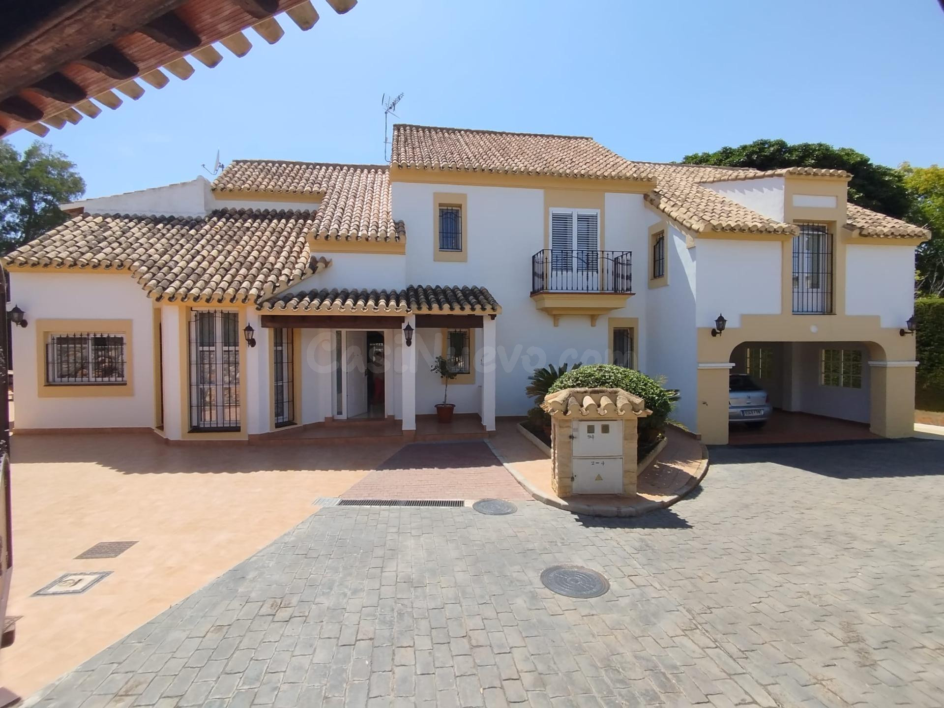 VILLA LAS BRISAS : EXCLUSIVIDAD Y LUJO EN LA MANGA CLUB