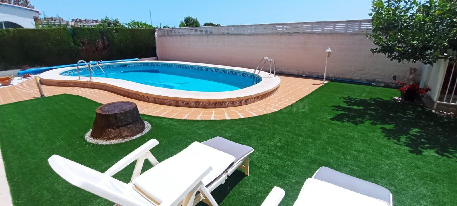 CHALET CON PISCINA PRIVADA EN COSTA SUR PARA ALQUILER ANUAL - foto 3