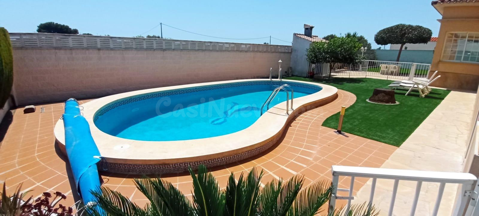 CHALET CON PISCINA PRIVADA EN COSTA SUR PARA ALQUILER ANUAL - foto 4