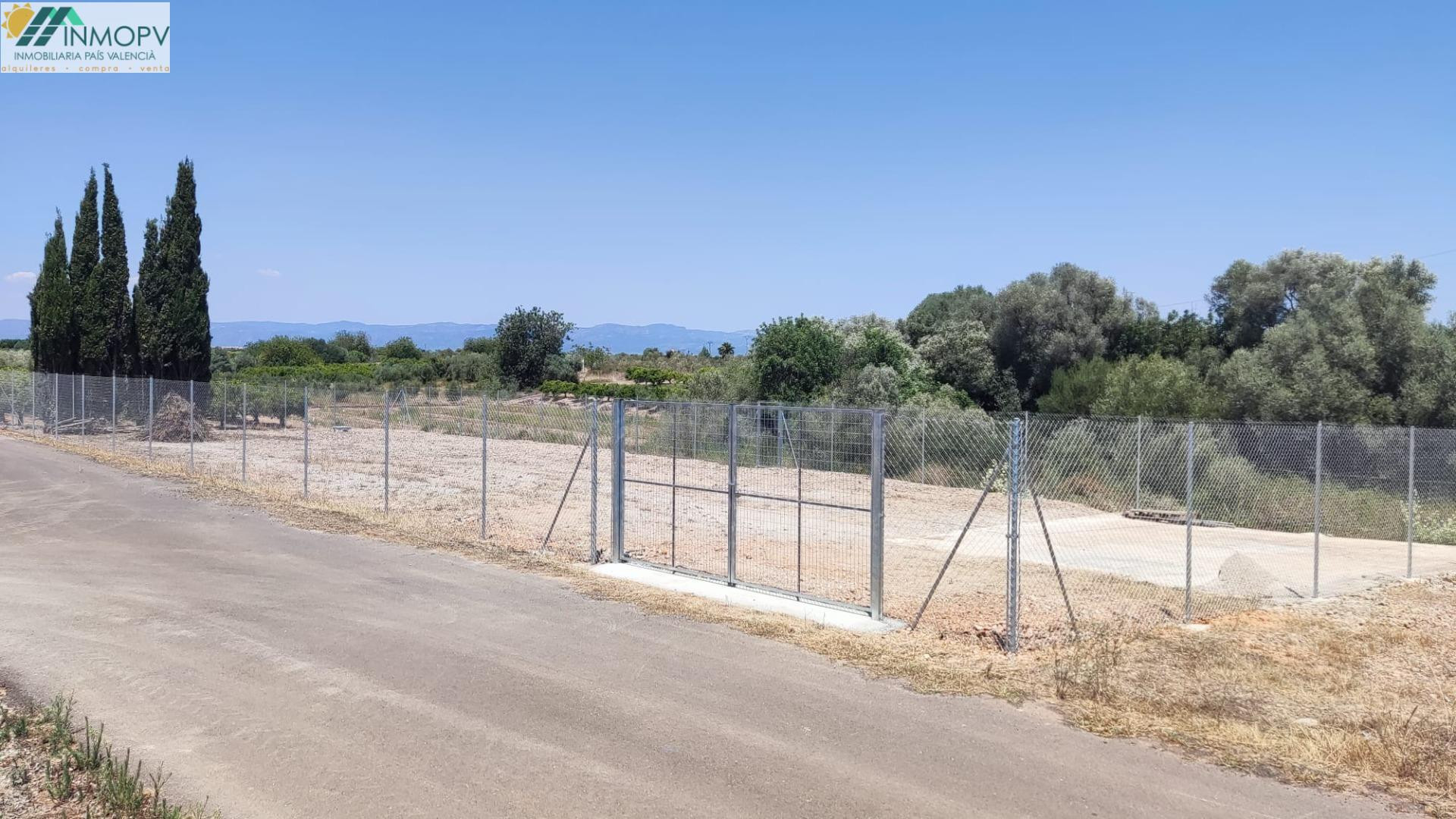 TERRENO VALLADO DE 850m2 ZONA ERMITA VINARÒS!