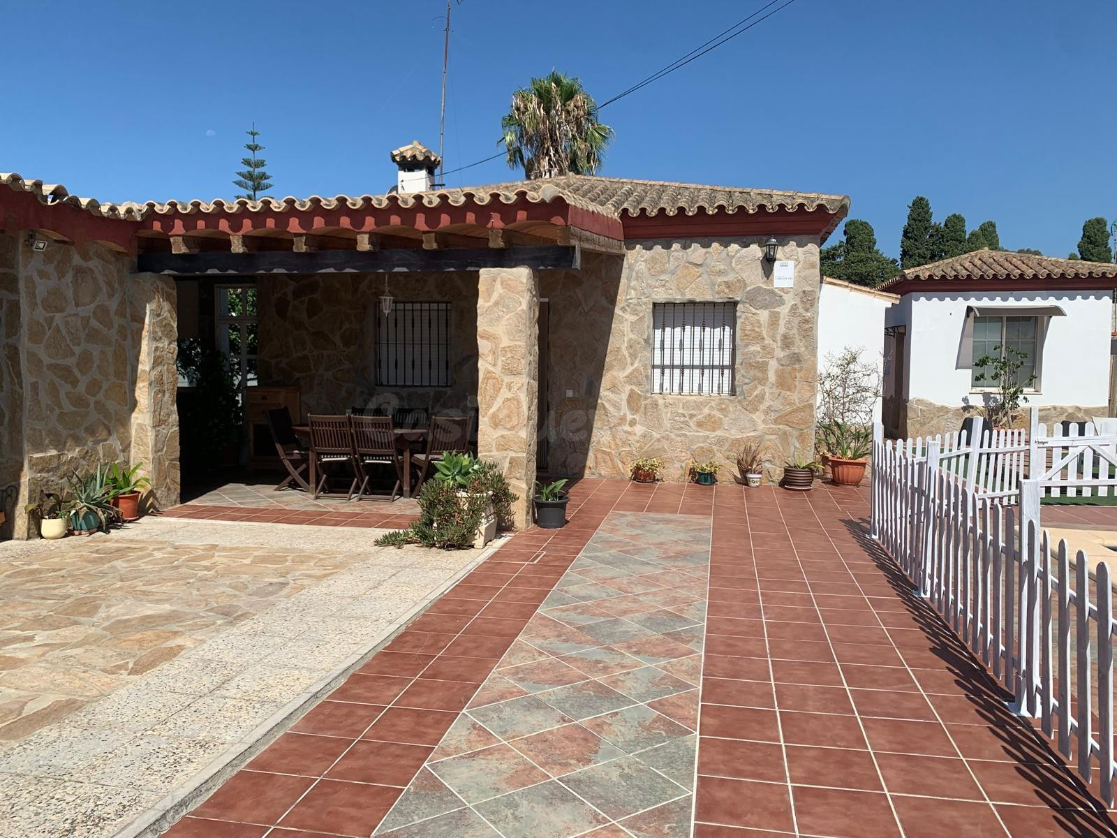 CHALET PARA ALQUILER DE OCTUBRE AL 31 DE MAYO
