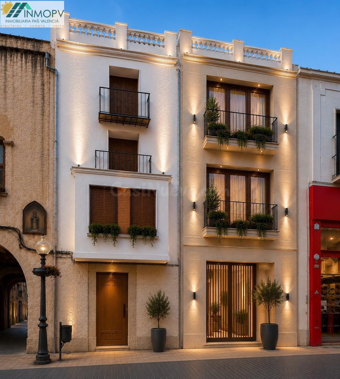 GRAN OPORTUNIDAD DE INVERSION! EN VENTA CONJUNTO DE 3 EDIFICIOS EN PLENO CASCO ANTIGUO DE VINARÒS!