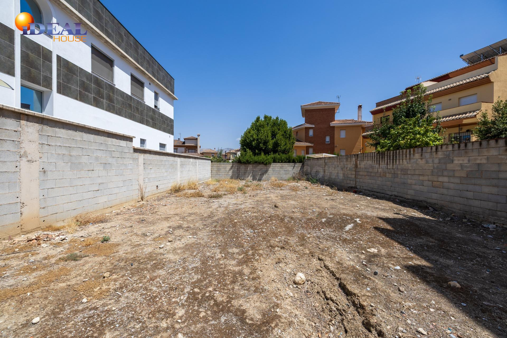 ¡Inversión Perfecta! Solar en Ogijares por solo 185.000€ ✨