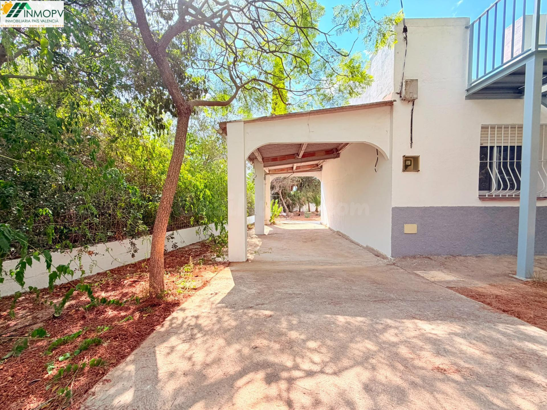 CHALET INDEPENDIENTE DE 82 M2 CON 3 habitaciones, 1 BAÑO, PK Y TRASTERO, CERCA PLAYA, VISTAS AL MAR! ALCANAR PLAYA!