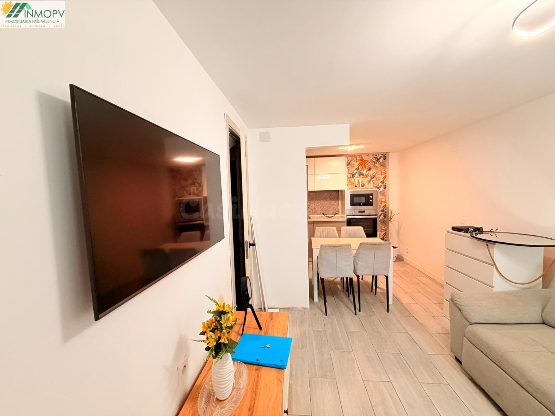 VIVIENDA COMPLETAMENTE REFORMADA, EN EL CENTRO DE VINARÒS, LISTA PARA ENTRAR A VIVIR!