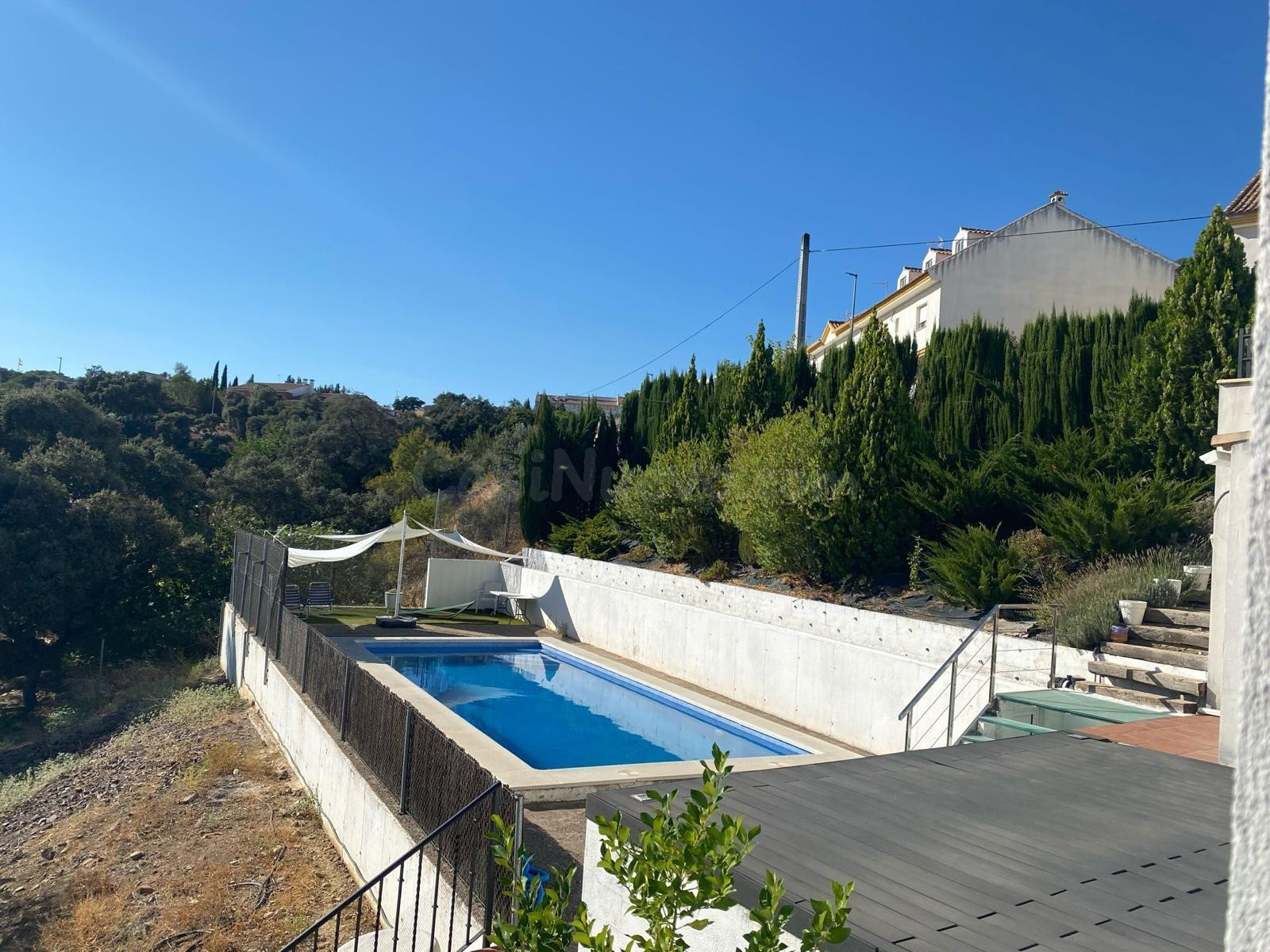 Impresionante Chalet Seminuevo en Encinares de Alcolea con Piscina Privada