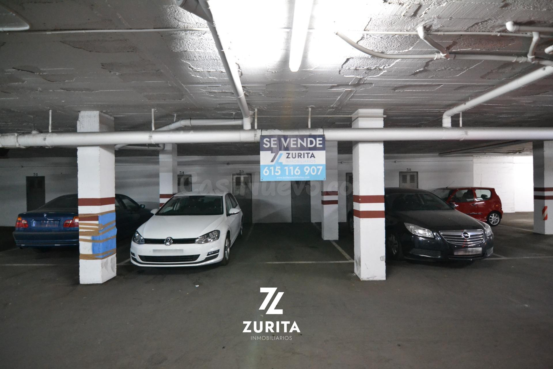 Cochera y trastero en Santa Rosa