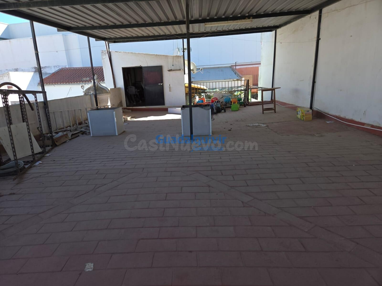 CASA UNIFAMILIAR DE UNA SOLA PLANTA MÁS APARTAMENTO ANEXO - foto 2