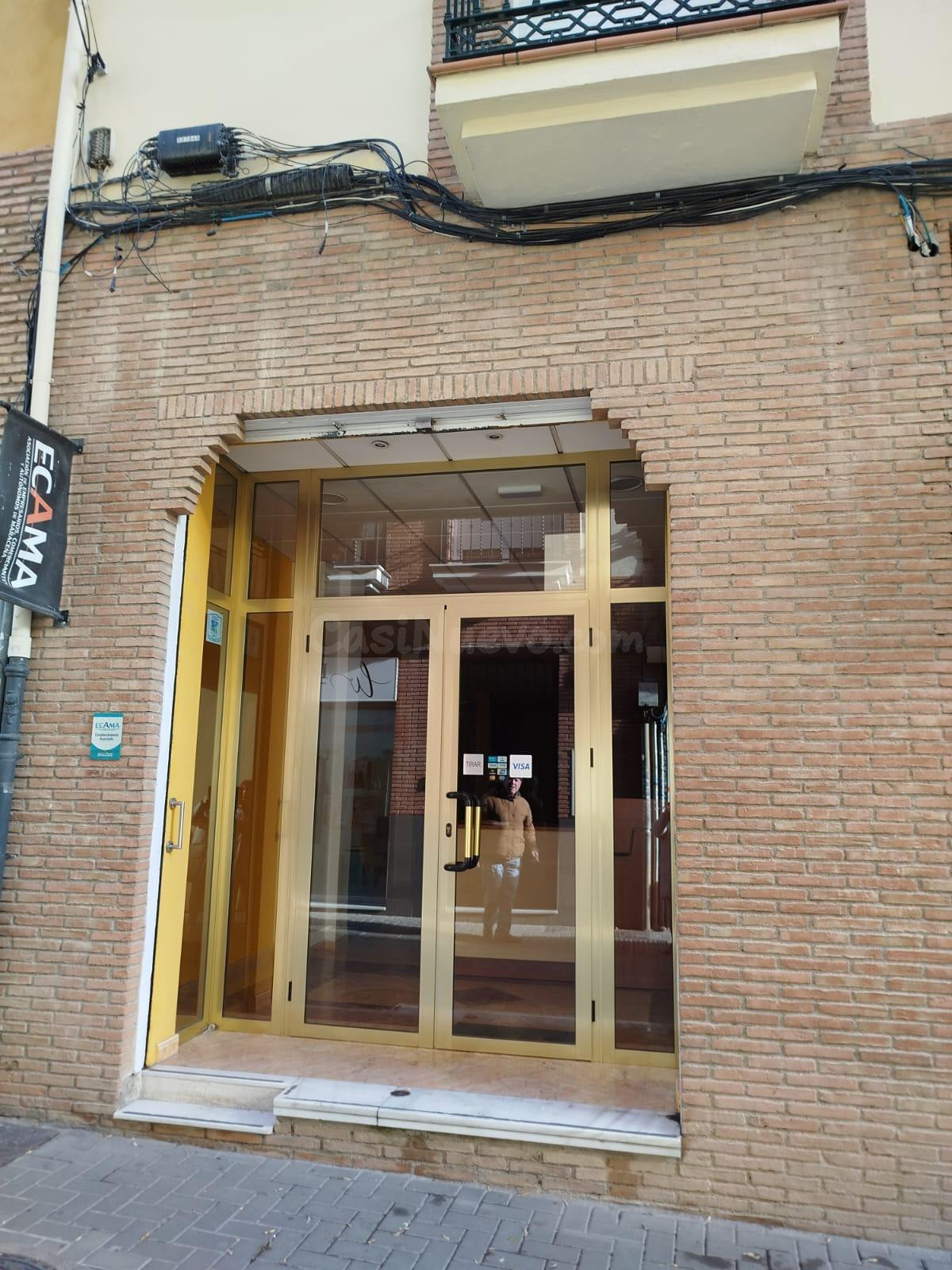 Local comercial 92m² en alquiler - Zona metropolitana