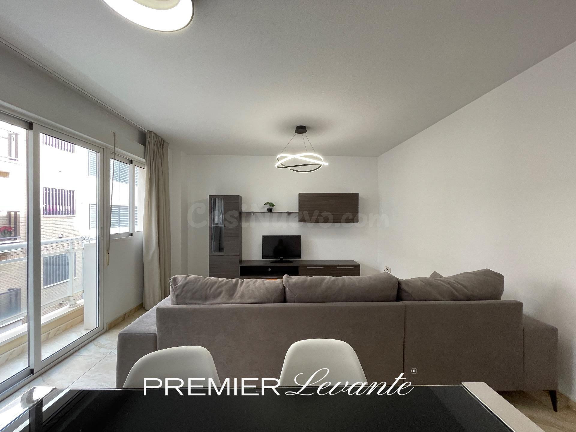 Piso de 3 habitaciones amueblado en el centro de Alicante