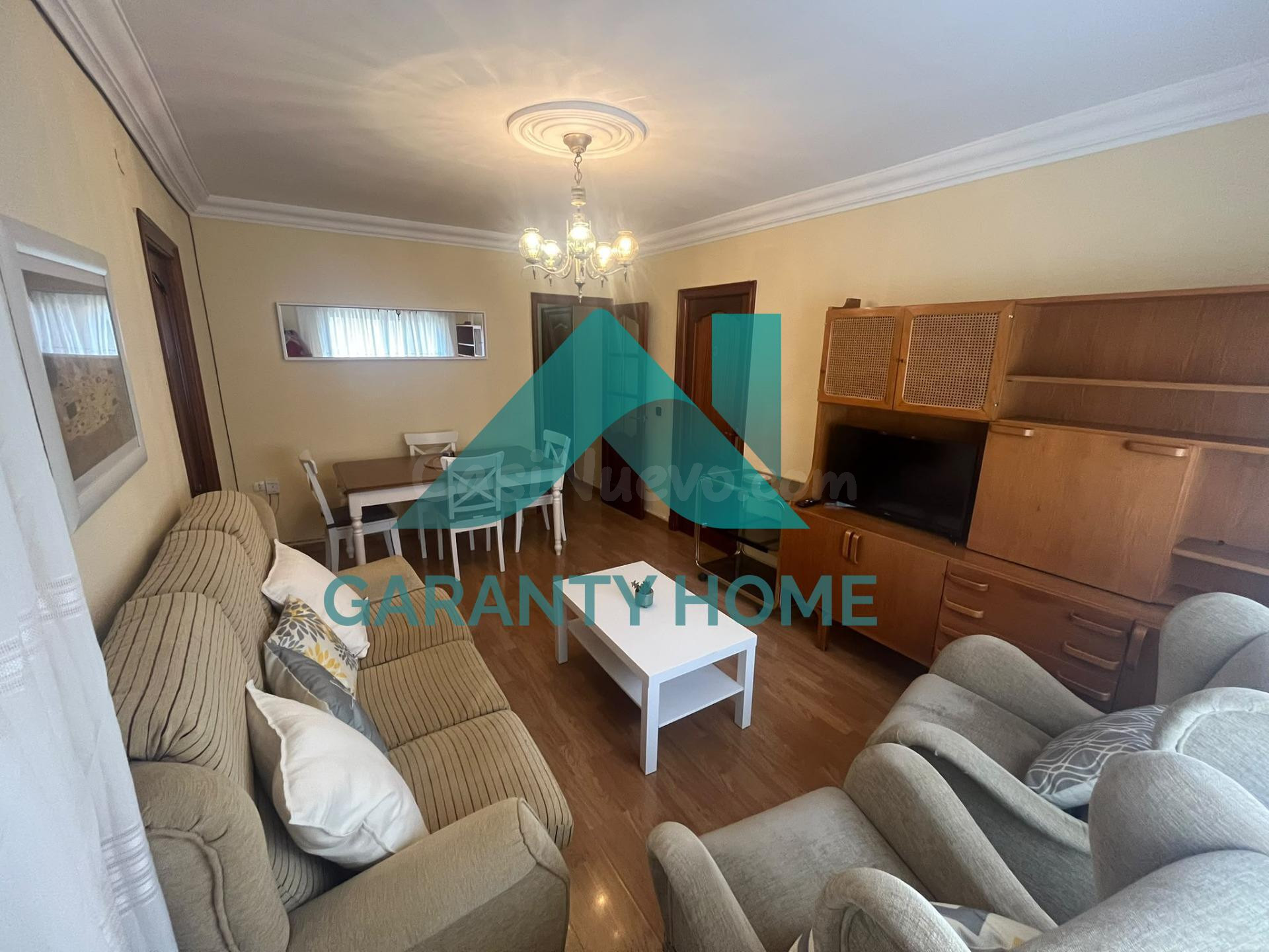 ¡ÚLTIMA HABITACIÓN DISPONIBLE EN PLENO CENTRO DE CÁCERES!