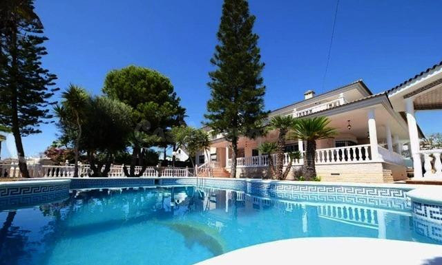 CHALET EN SAN VICENTE DEL RASPEIG