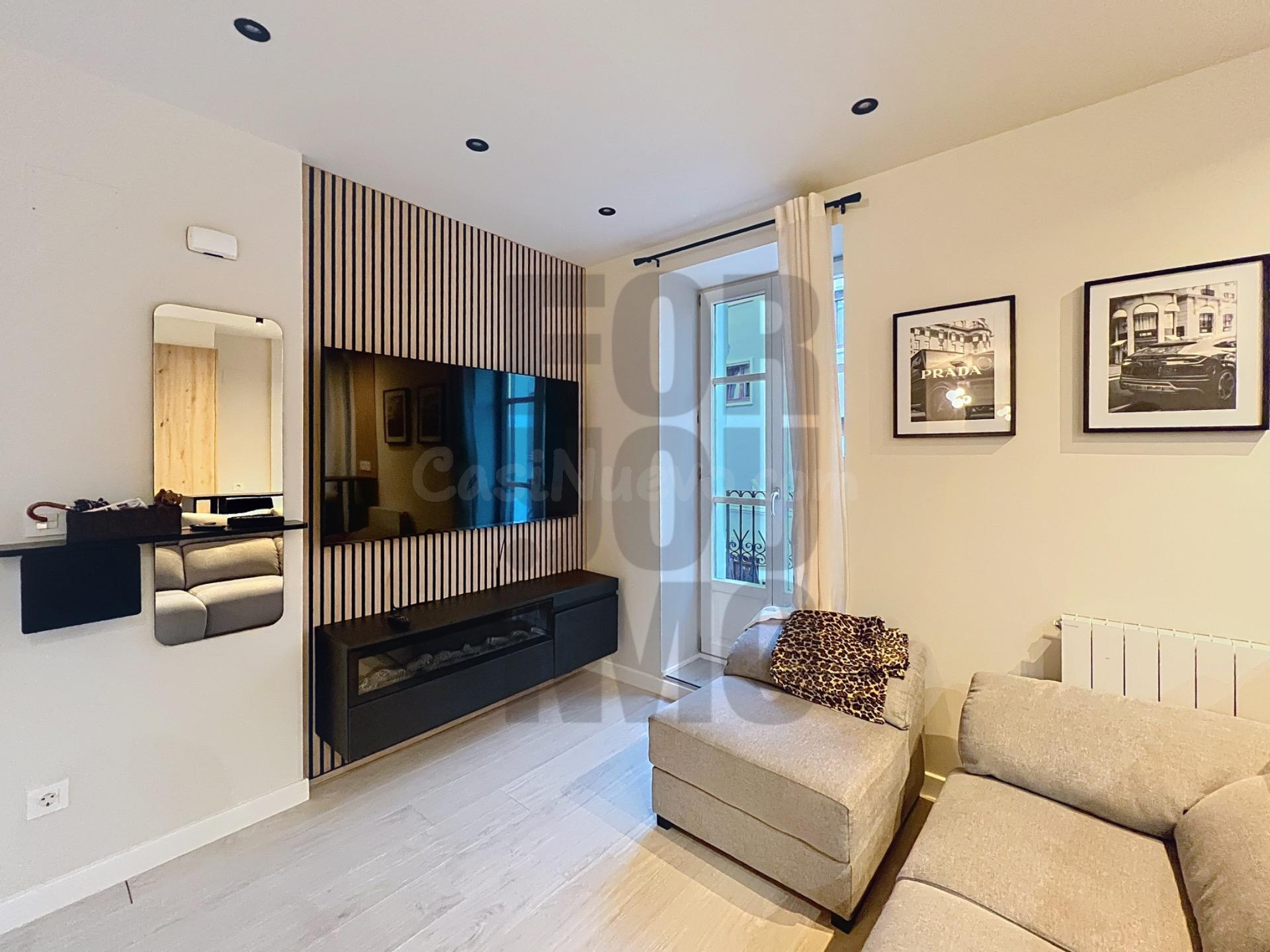Exclusivo Apartamento Seminuevo en el Corazón de Irun por €3 - foto 3