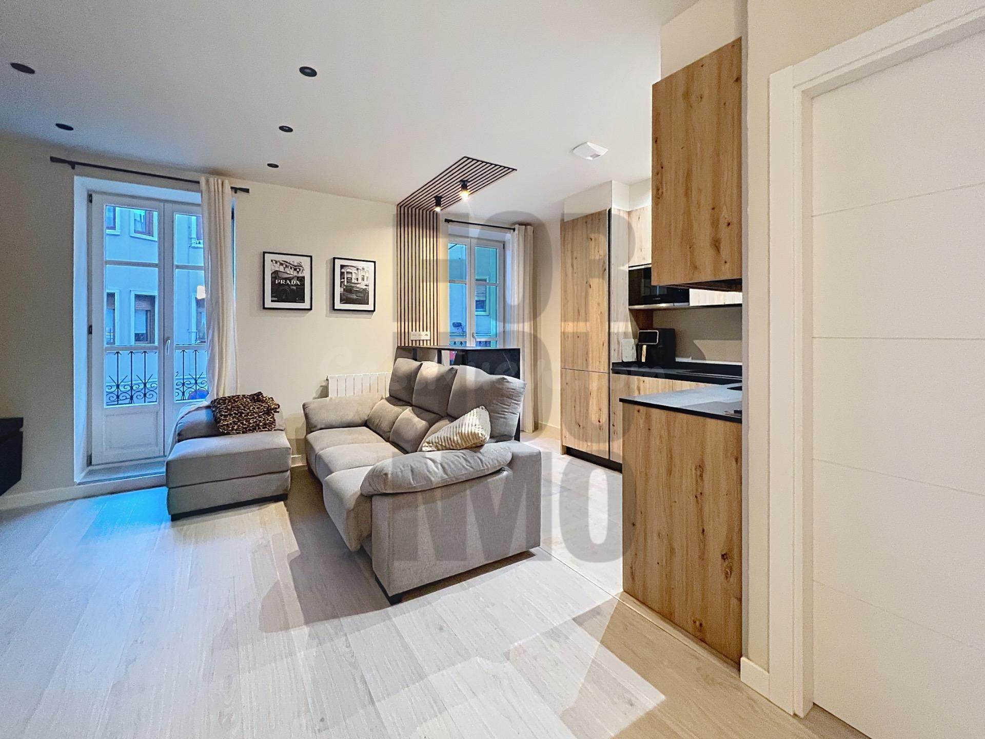 Exclusivo Apartamento Seminuevo en el Corazón de Irun por €3 - foto 5