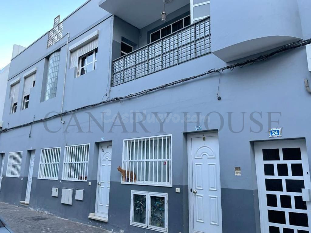 En venta las viviendas de un edificio,  Arguineguin, Gran Canaria, Islas canarias.