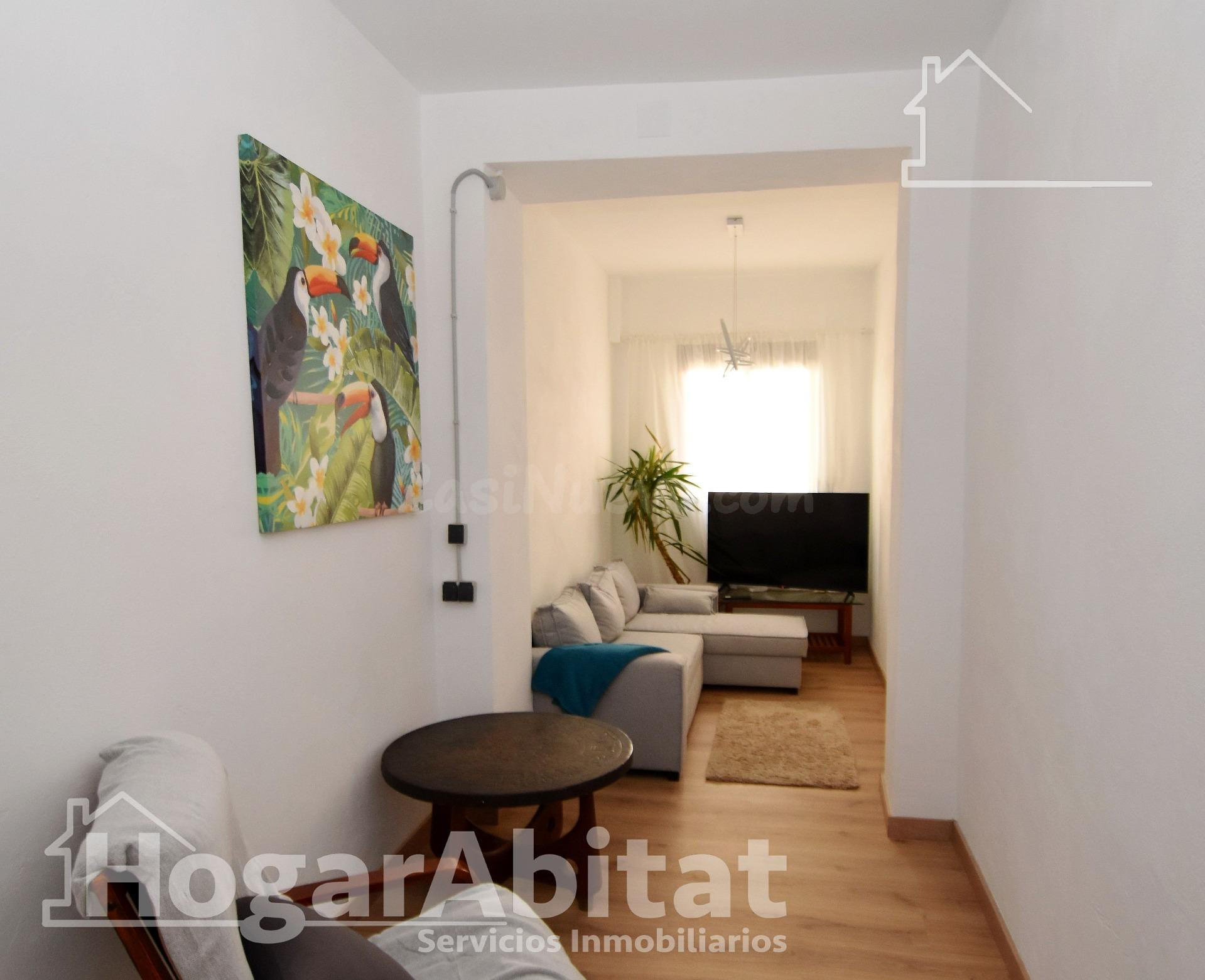 ¡UBICACIÓN EXCELENTE! CASA REFORMADA, ACOGEDORA Y LUMINOSA CON DOS TERRAZAS