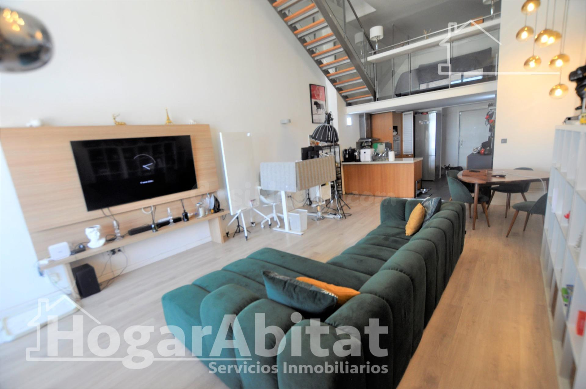 GRAN ÁTICO SEMINUEVO EN RESIDENCIAL CON GARAJE Y PISCINA - foto 4