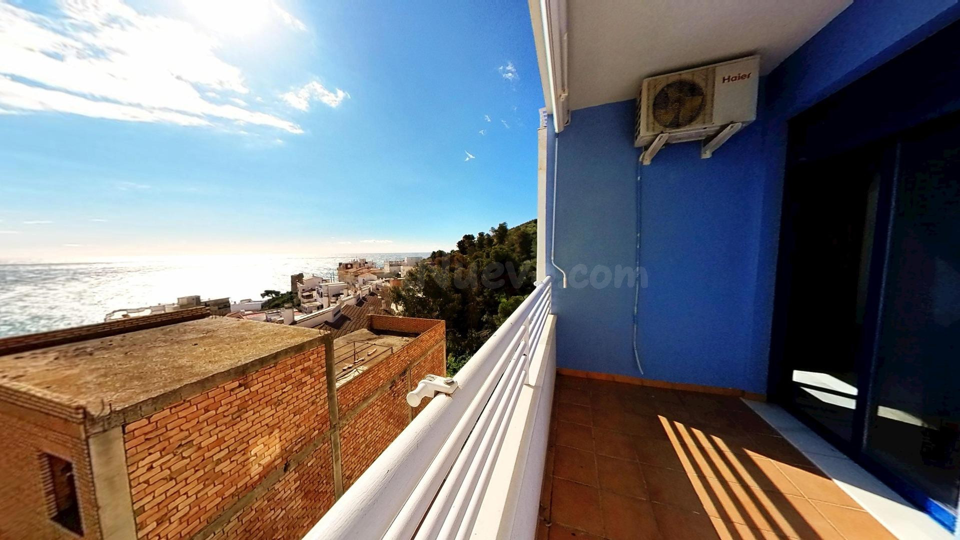 AGI000277  Piso de 1 domitorio con terraza y Vistas al Mediterraneo
