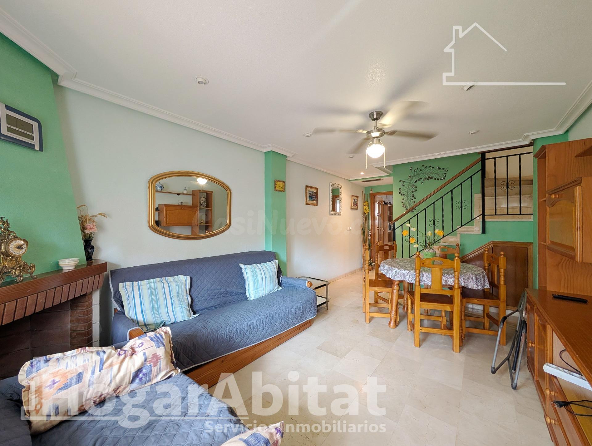 ¡LA GRAN PLAYA! ADOSADO EN RESIDENCIAL, LUMINOSO CON GARAJE, TERRAZA Y PISCINA