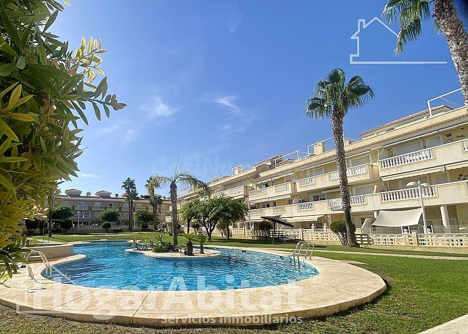 PRECIOSO BAJO SEMINUEVO Y REFORMADO, EN RESIDENCIAL CON PISCINA, TERRAZA, Y JACUZZI