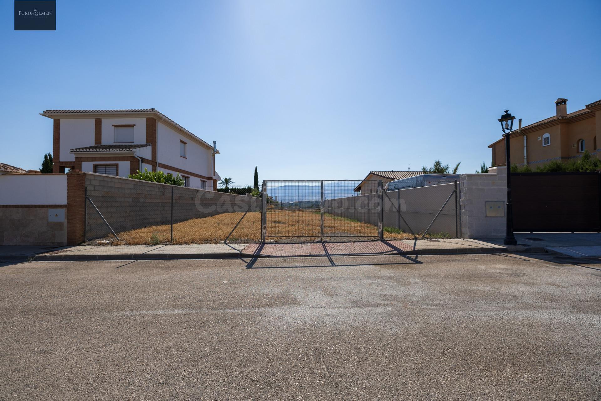Terreno Urbanizable en Urb. Sueños de Cadima - Alhendin por solo €109,900