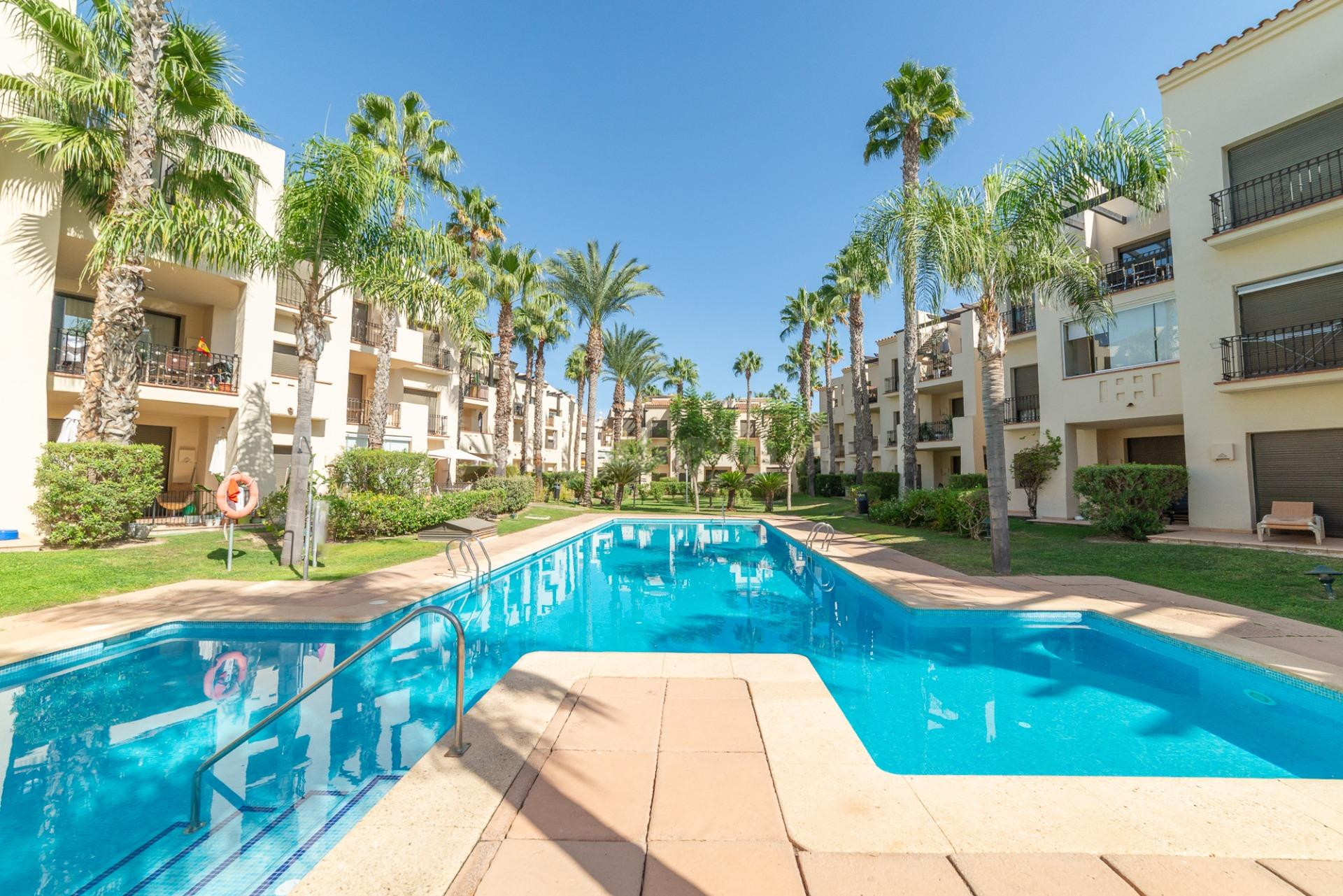 Planta baja 3 habitaciones 86m² en venta - Roda