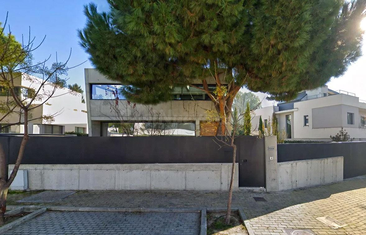 Chalet de diseño minimalista en La Pinada – Pozuelo de Alarcón