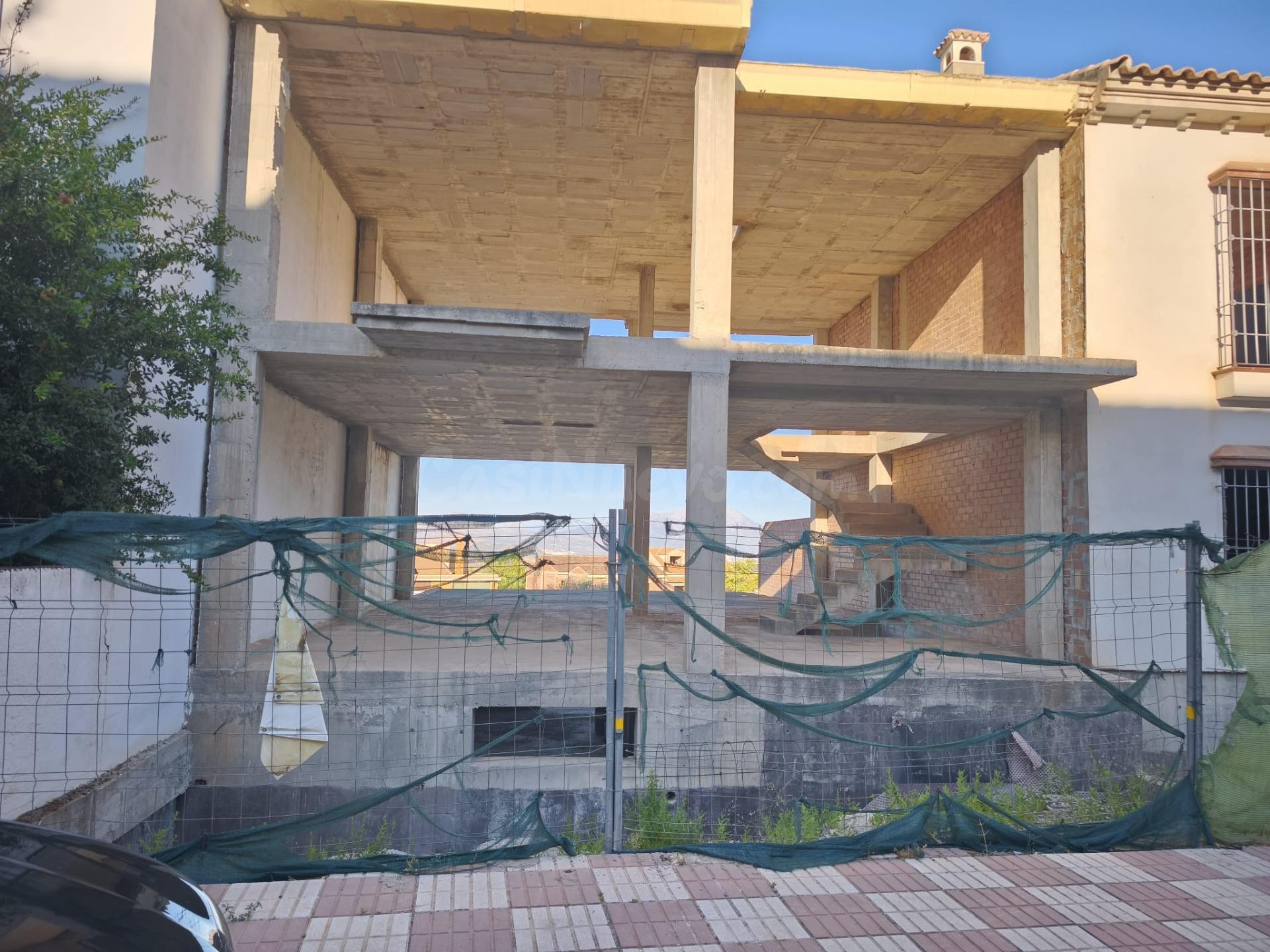 VENTA SOLAR CON ESTRUCTURA