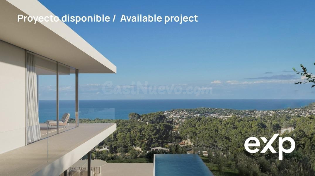 Vistas infinitas al mar y esencia mediterránea: dos exclusivos solares en La Fustera, Benissa