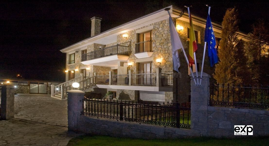 CASA / HOTEL EN FUNCIONAMIENTO