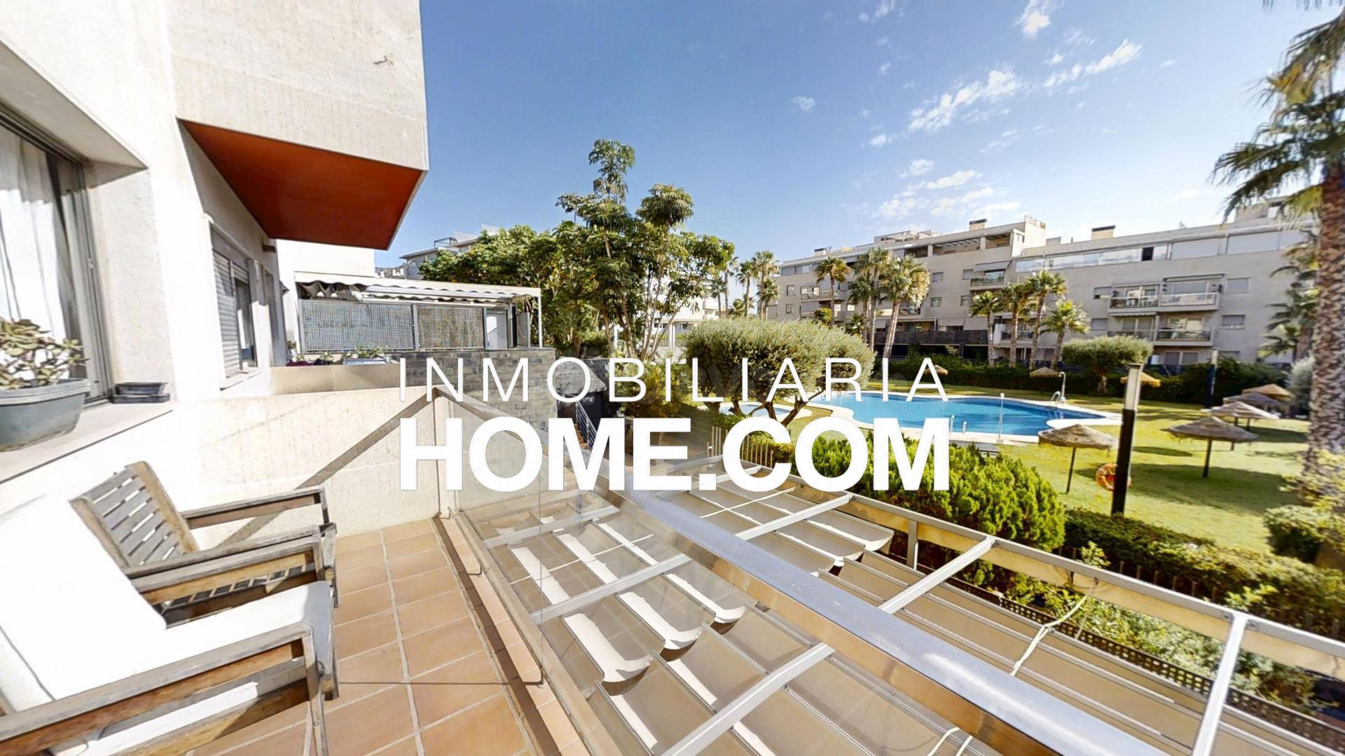 Vivienda de alta calidad en El Pinillo con terraza, garaje doble y zonas comunes de lujo
