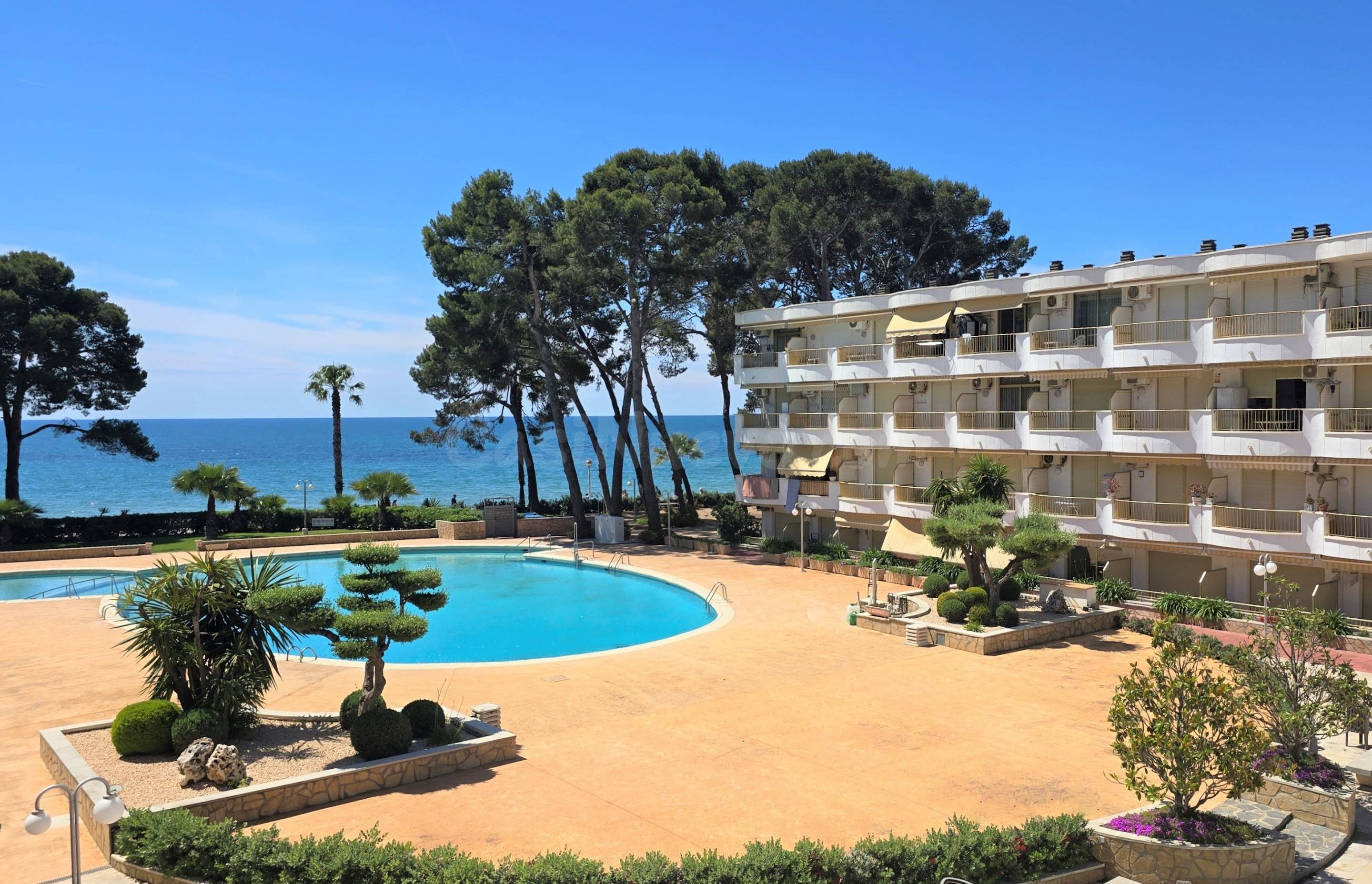 APARTAMENTO de una habitación en  ALQUILER TEMPORAL. AMUEBLADO y EQUIPADO en Vilafortuny / Cambrils